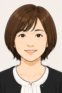 経理課　服部香映